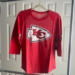 NWT Size M. NFL baseball style, Kansas City tee